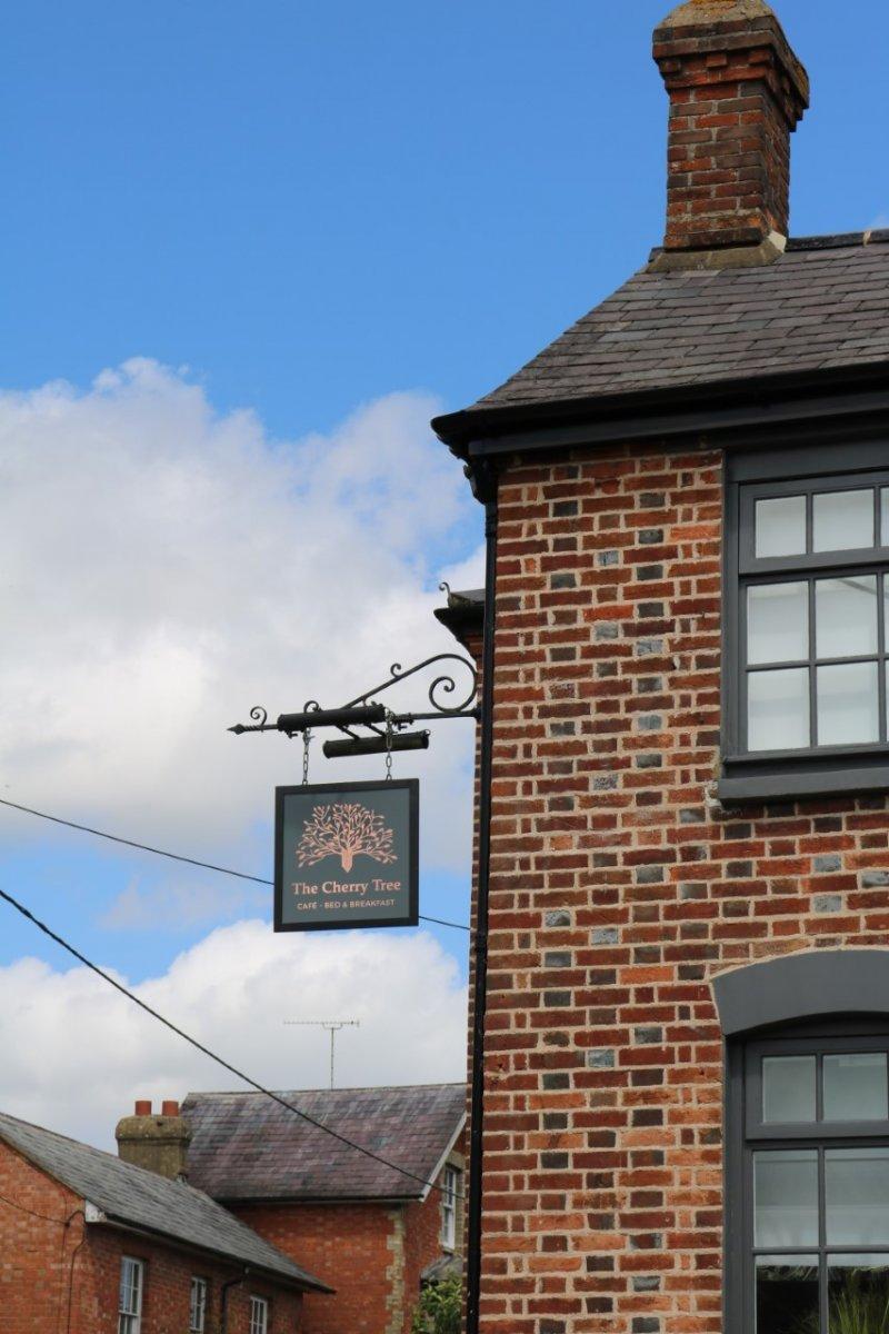 The Cherry Tree Hotel Kingston Blount Екстер'єр фото