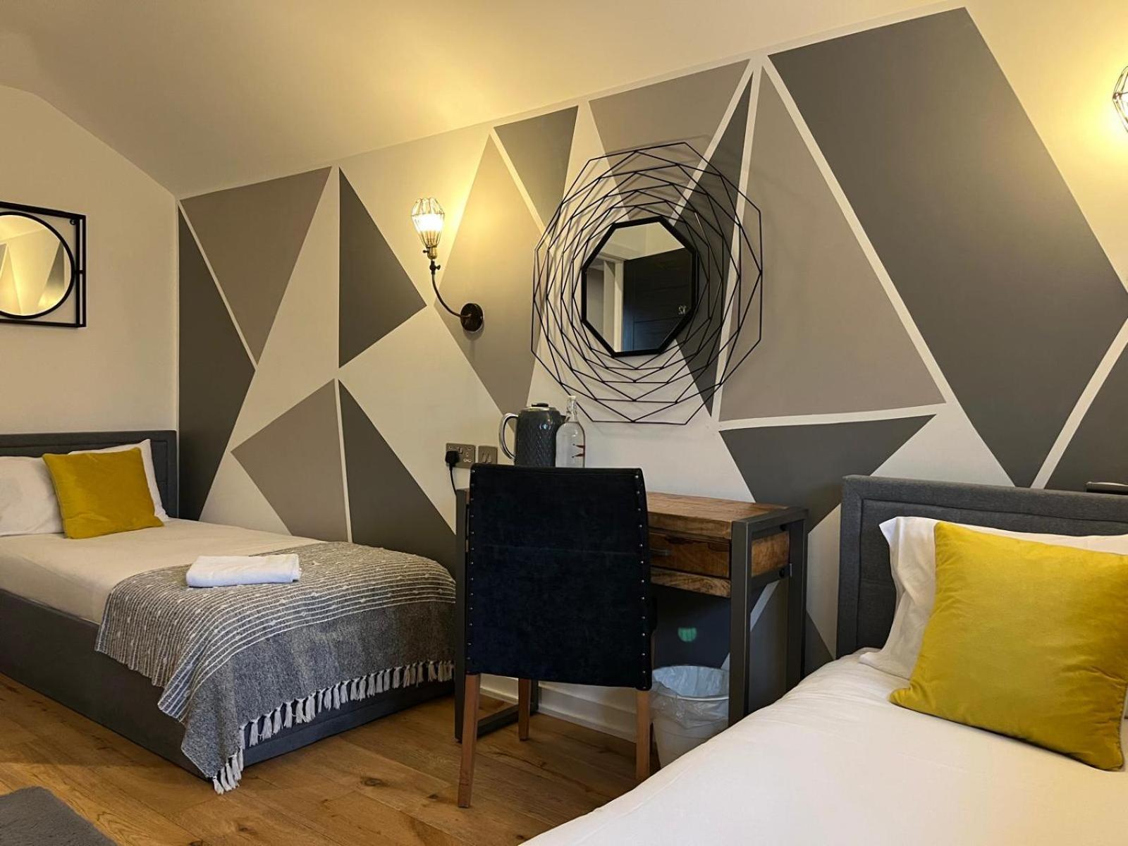 The Cherry Tree Hotel Kingston Blount Екстер'єр фото